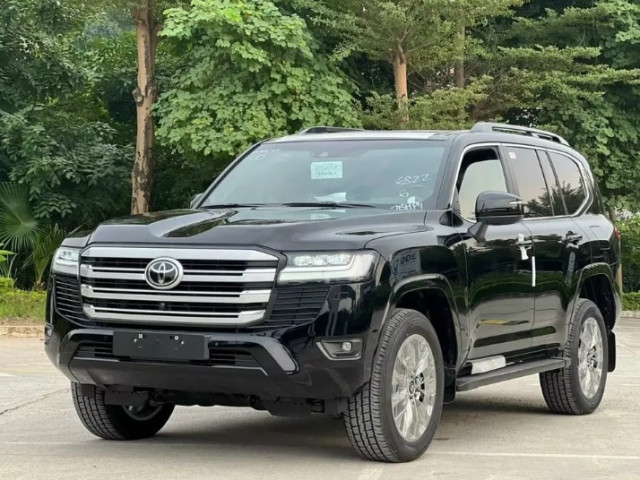 Toyota Việt Nam thông báo triệu hồi 699 xe Land Cruiser 300 bị lỗi hộp số