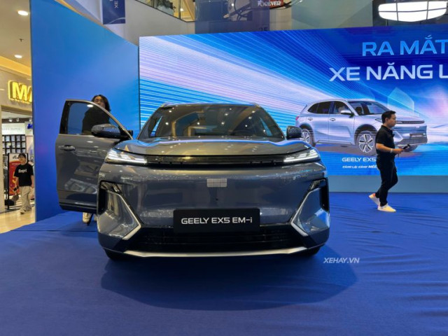 Geely EX5-EM-i chính thức chào sân Việt Nam: SUV PHEV giá từ 789 triệu đồng, quyết đấu Mazda CX-5