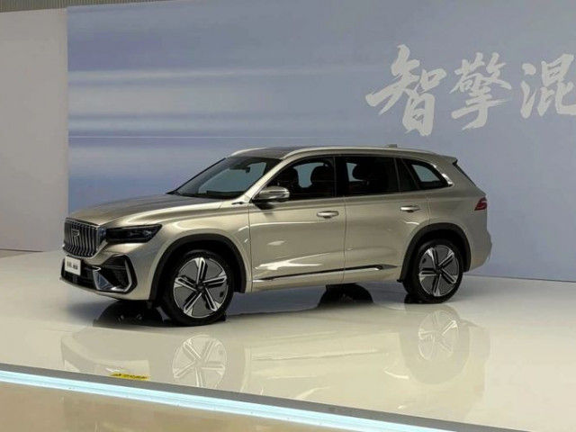 Chỉ tiêu hao 2,22 lít/100km, Geely thiết lập kỷ lục Guinness, thách