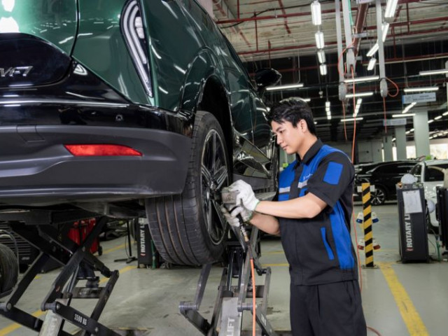 Chủ xe điện VinFast: “Nuôi 3 xe điện rẻ hơn 1 xe dầu”