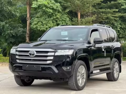 Toyota Việt Nam thông báo triệu hồi 699 xe Land Cruiser 300 bị lỗi hộp số